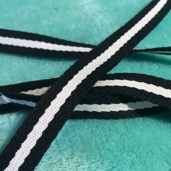 SHINY TURQUOISE CROSS BODY BAG - Picture 5 of 5